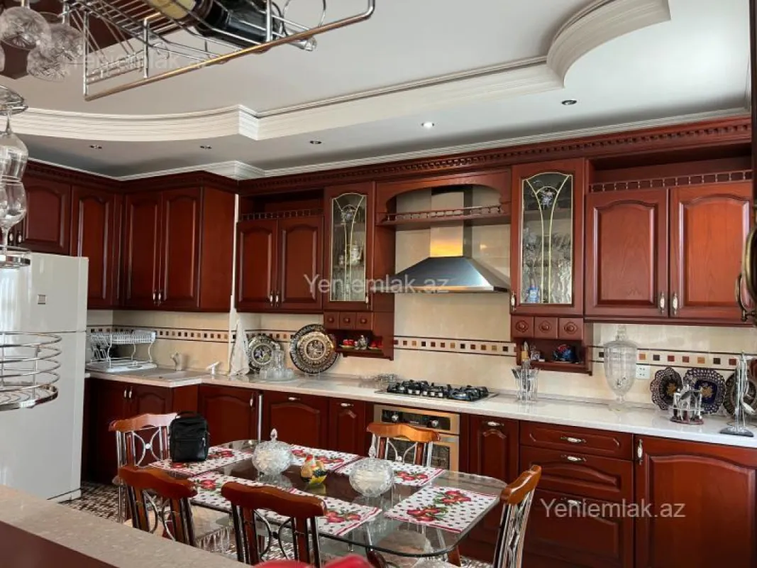 Satılır 3 otaqlı yeni tikili 177 m²