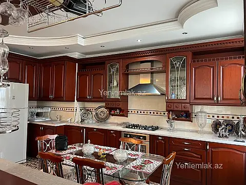 Satılır 3 otaqlı yeni tikili 177 m²