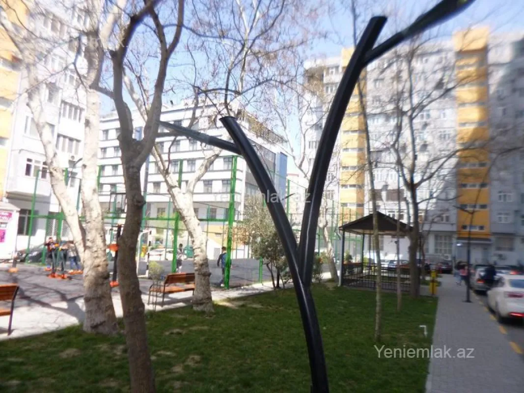 Satılır 2 otaqlı köhnə tikili 50 m²