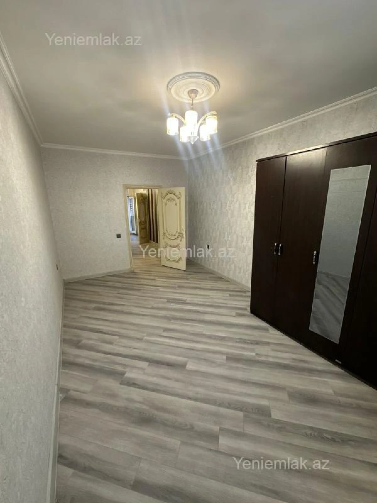 Satılır 2 otaqlı köhnə tikili 50 m²