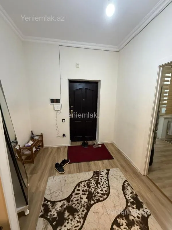 Satılır 3 otaqlı yeni tikili 73 m²