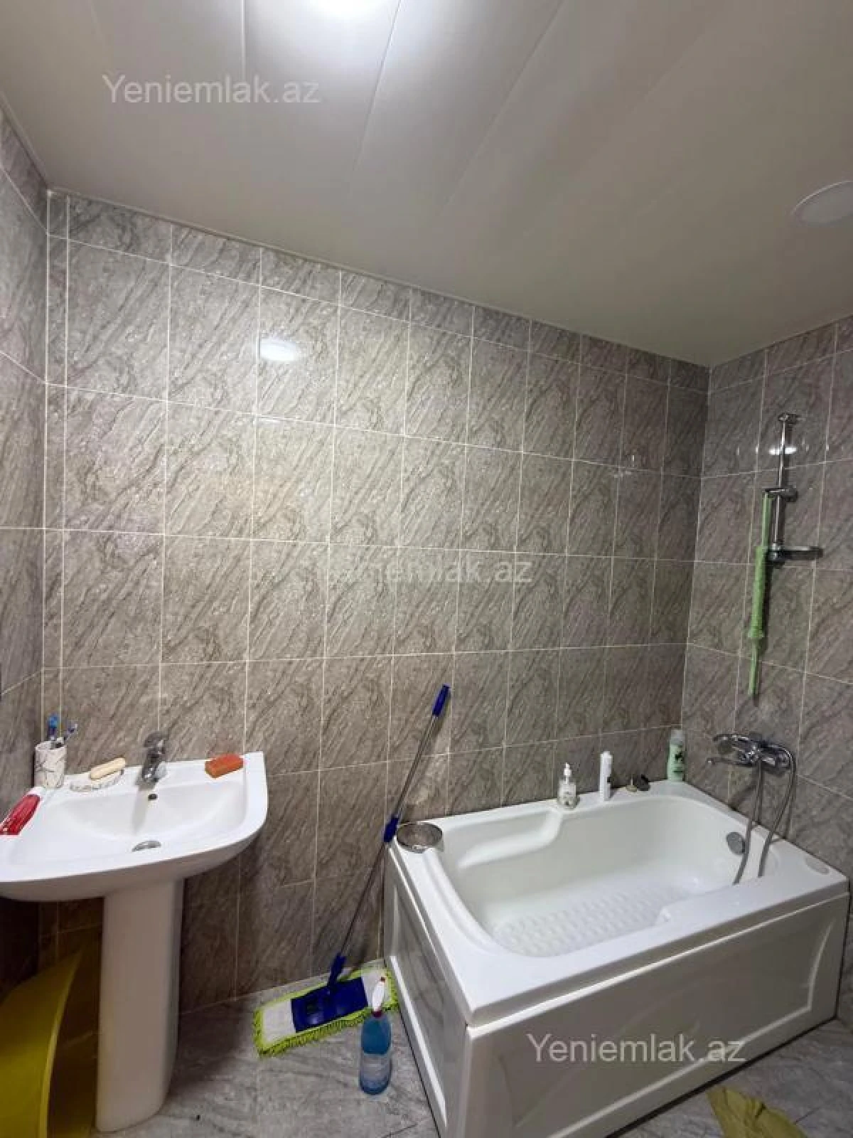 Satılır 3 otaqlı yeni tikili 73 m²