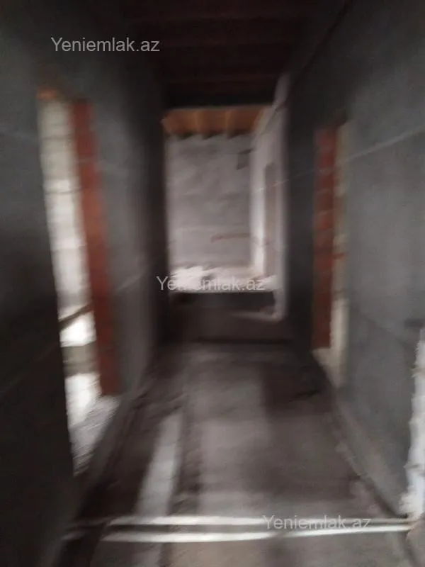 Satılır 8 otaqlı həyət evi 350 m²