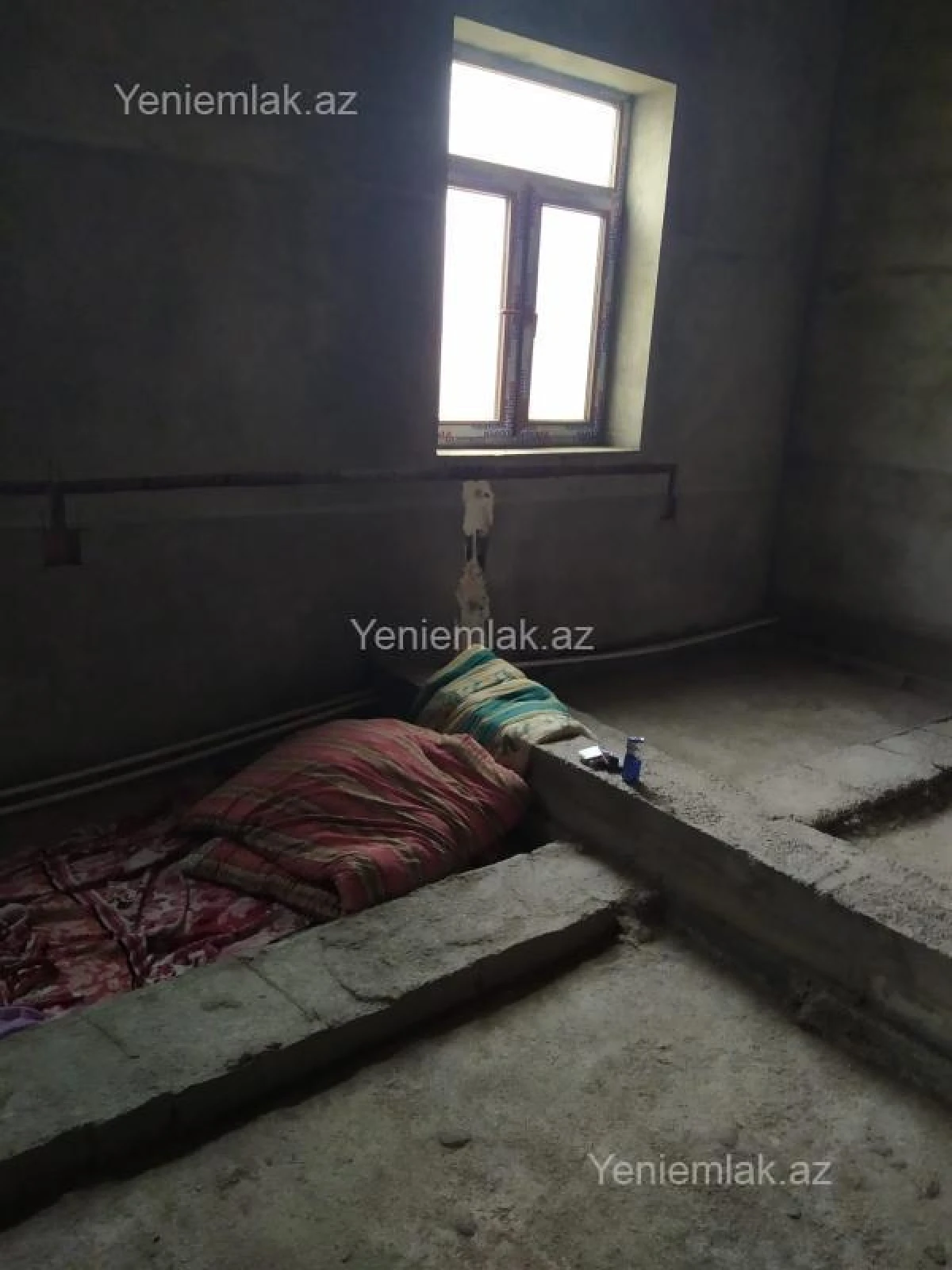 Satılır 8 otaqlı həyət evi 350 m²