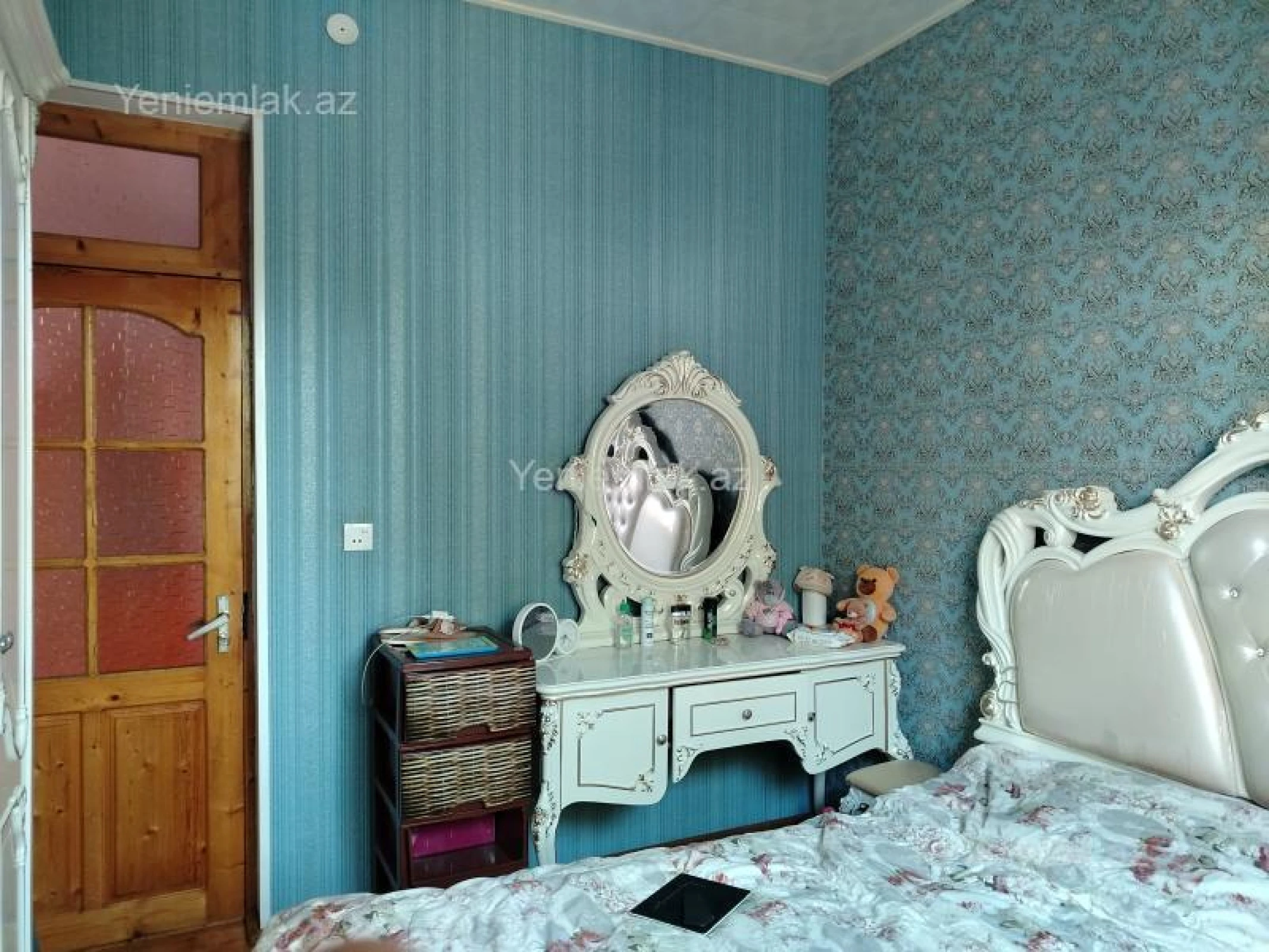 Satılır 9 otaqlı həyət evi 220 m²