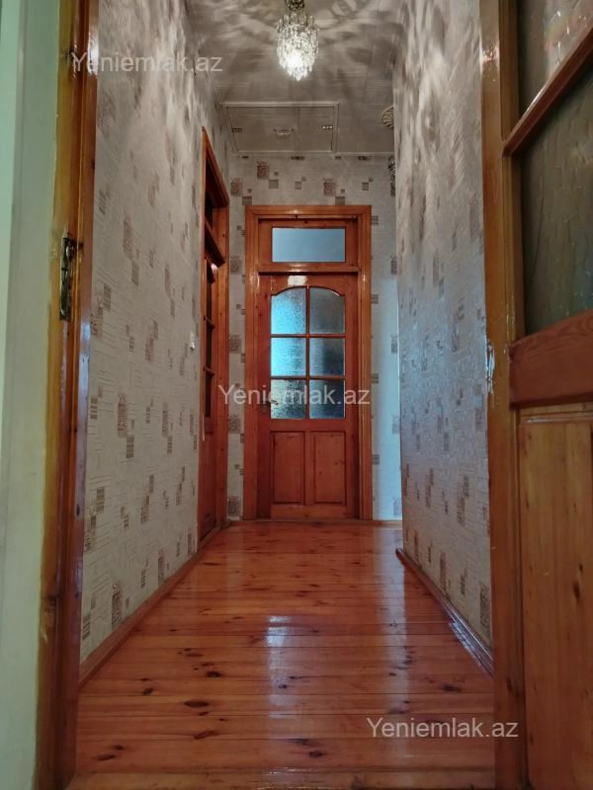 Satılır 9 otaqlı həyət evi 220 m²