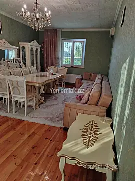 Satılır 9 otaqlı həyət evi 220 m²