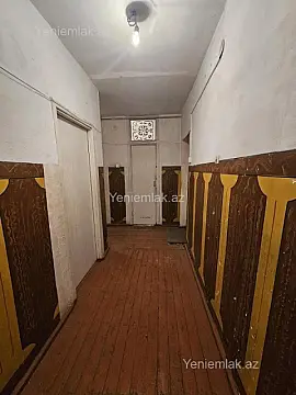 Satılır 2 otaqlı köhnə tikili 56 m²