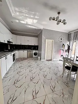 Satılır 6 otaqlı həyət evi 300 m²