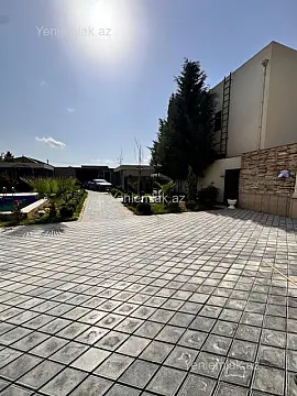 Satılır 6 otaqlı həyət evi 300 m²