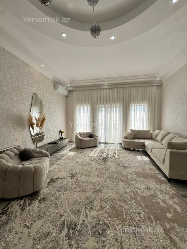 Satılır 6 otaqlı həyət evi 300 m²
