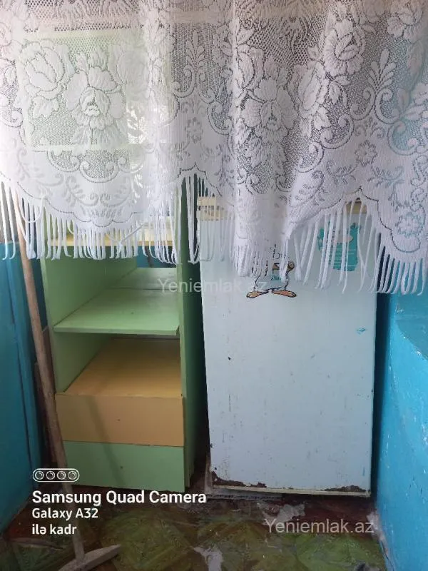 Satılır 1 otaqlı köhnə tikili 20 m²