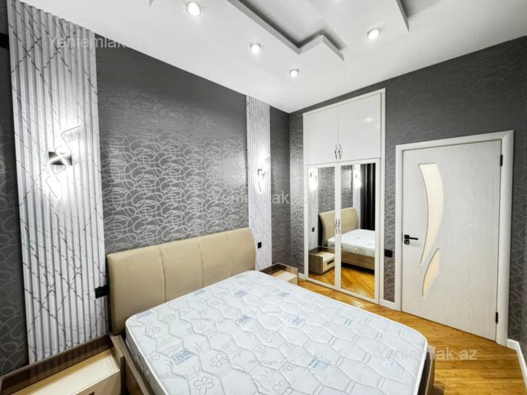 Satılır 2 otaqlı yeni tikili 68 m²