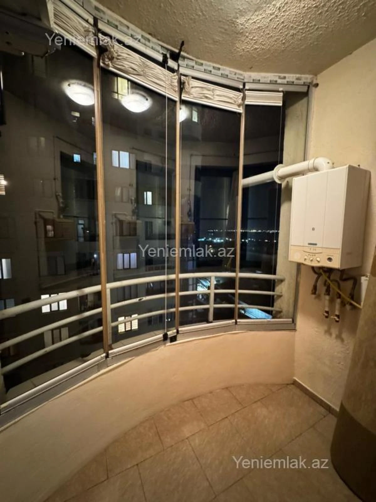 Satılır 2 otaqlı yeni tikili 68 m²