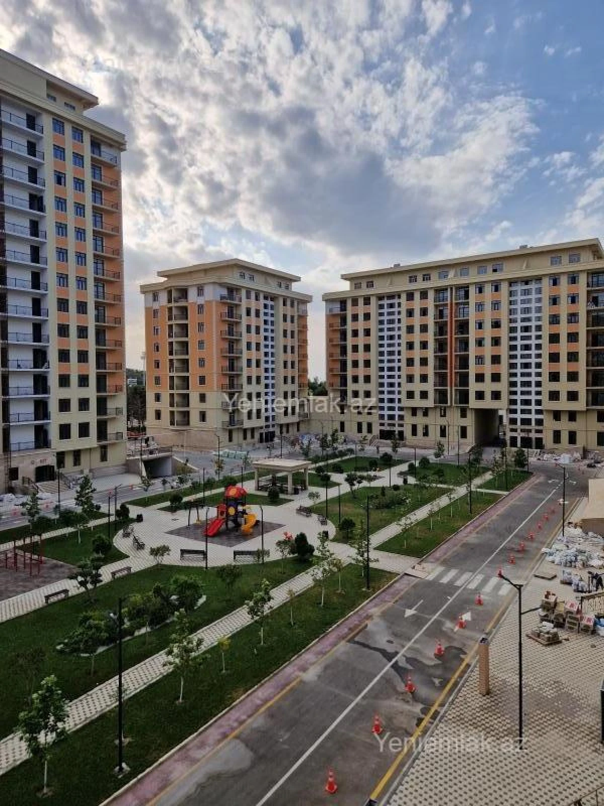 Satılır 3 otaqlı yeni tikili 116.5 m²