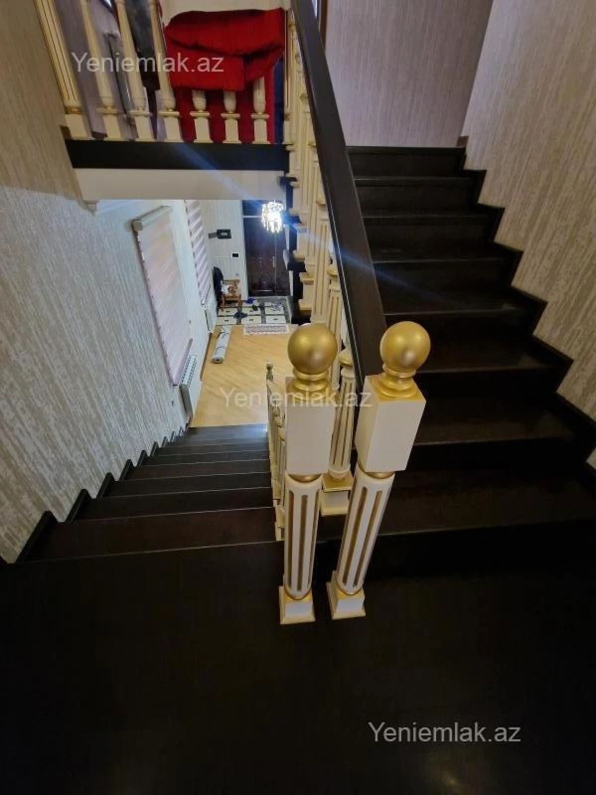 Satılır 5 otaqlı həyət evi 350 m²