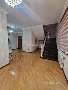 Satılır 5 otaqlı həyət evi 350 m²