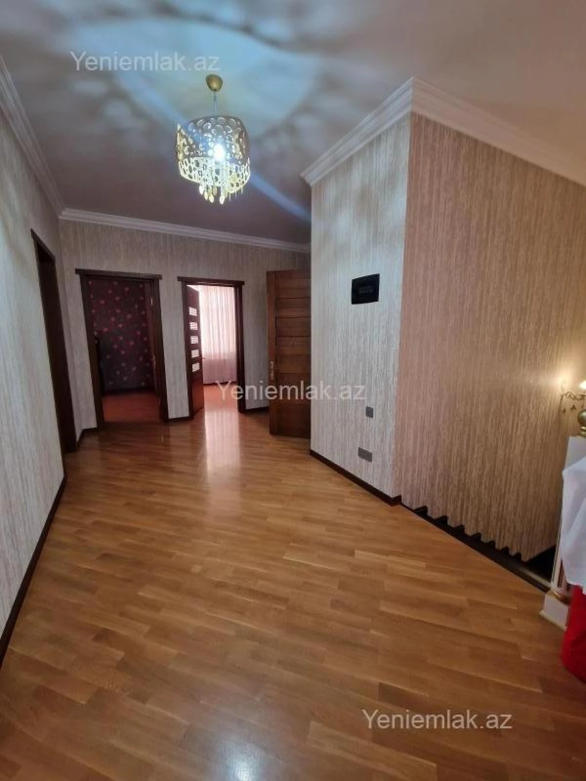 Satılır 5 otaqlı həyət evi 350 m²