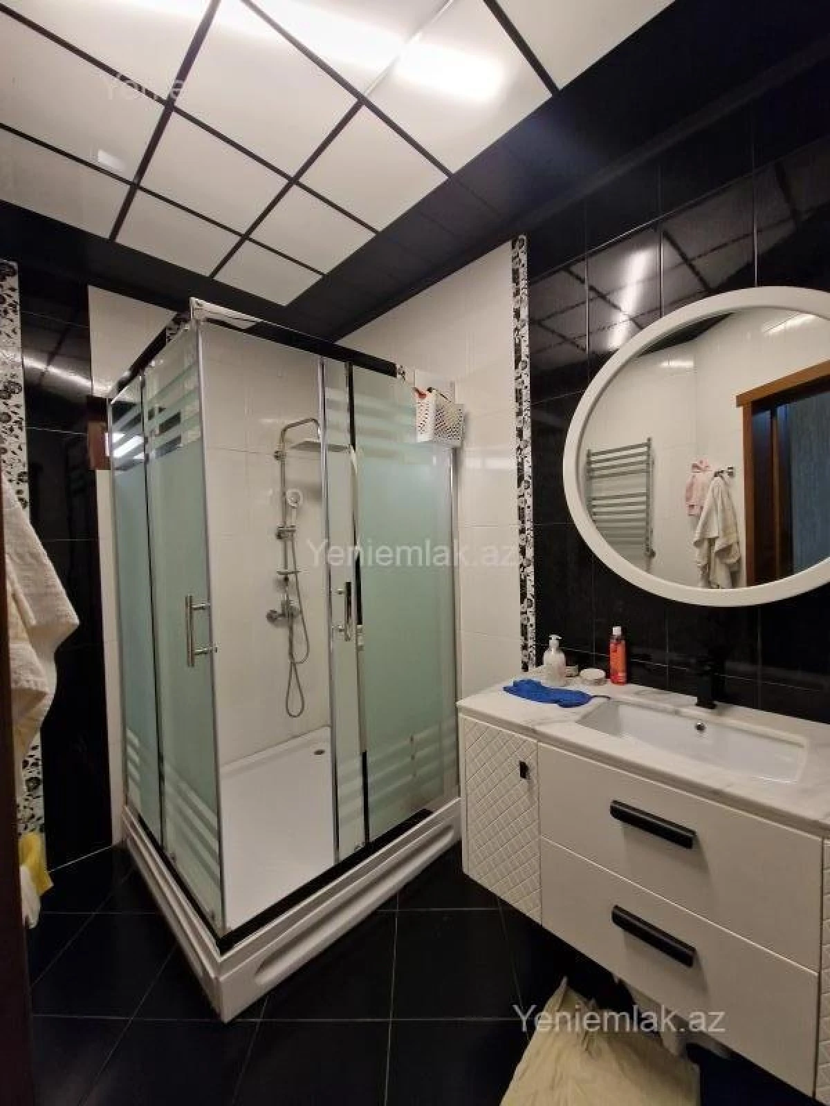 Satılır 5 otaqlı həyət evi 350 m²