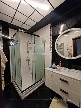 Satılır 5 otaqlı həyət evi 350 m²