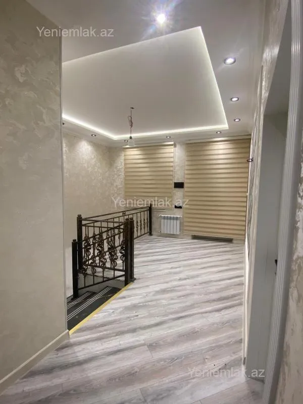 Satılır 4 otaqlı həyət evi 200 m²