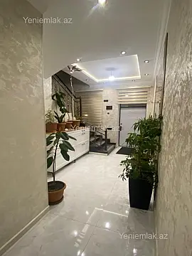 Satılır 4 otaqlı həyət evi 200 m²