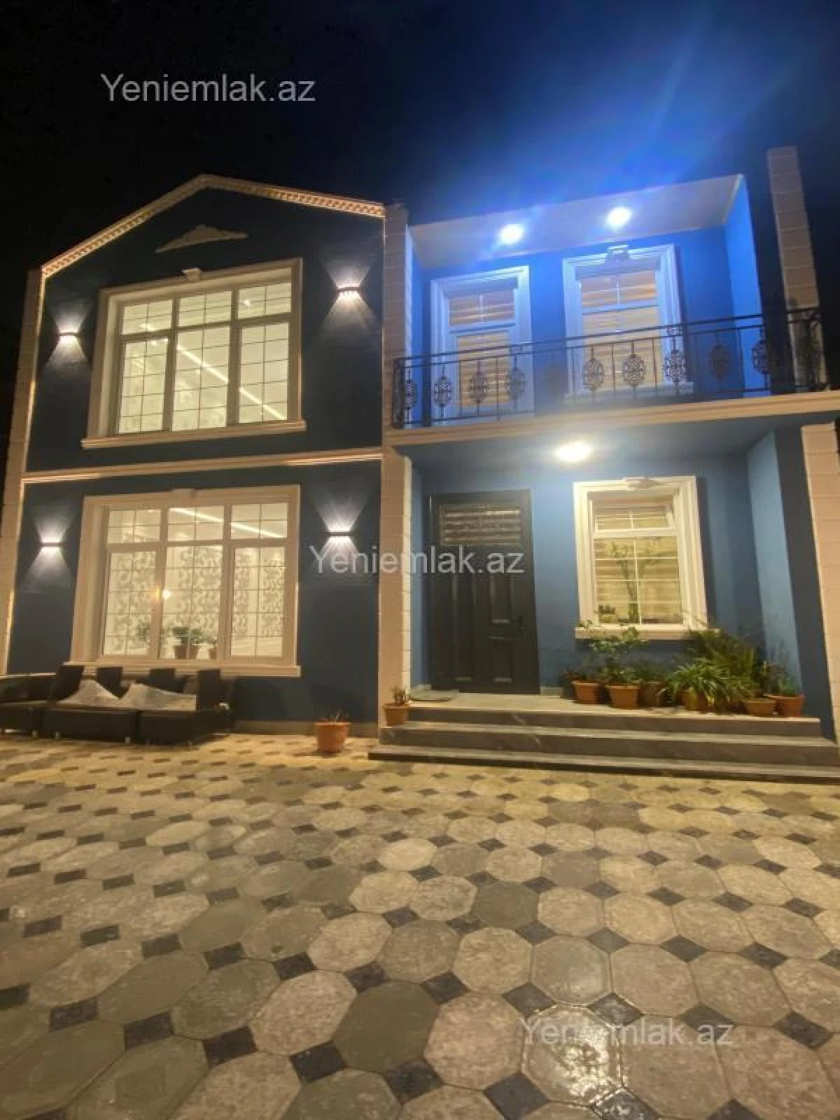 Satılır 4 otaqlı həyət evi 200 m²