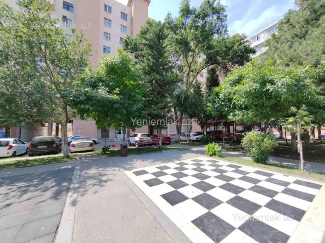 Satılır 2 otaqlı köhnə tikili 60 m²