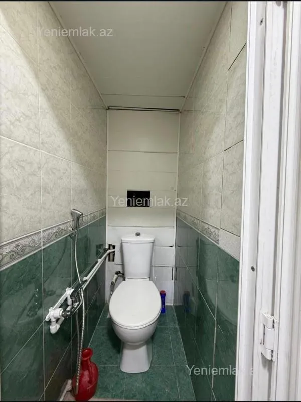 Satılır 2 otaqlı köhnə tikili 60 m²