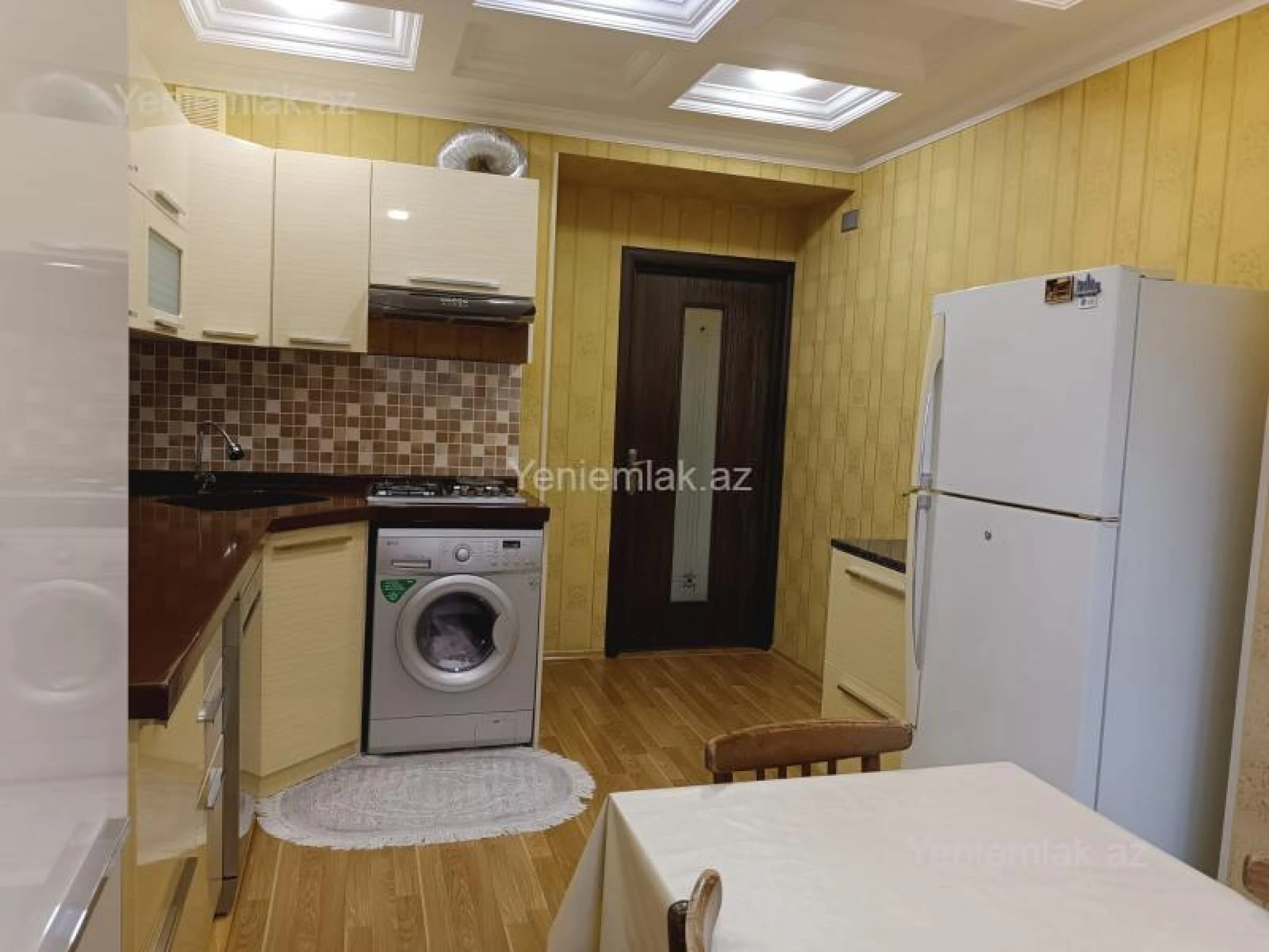 Satılır 5 otaqlı köhnə tikili 105 m²