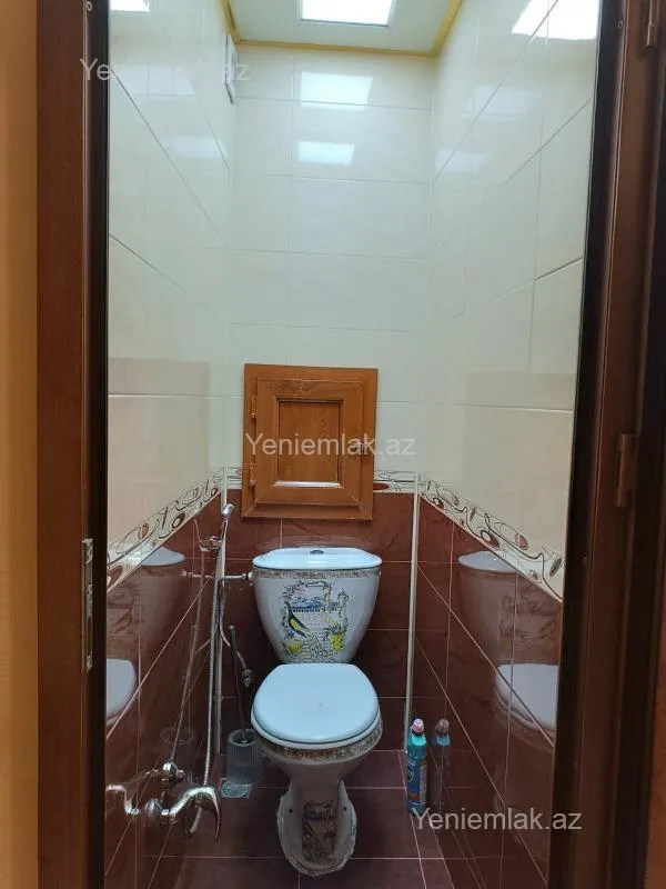 Satılır 5 otaqlı köhnə tikili 105 m²