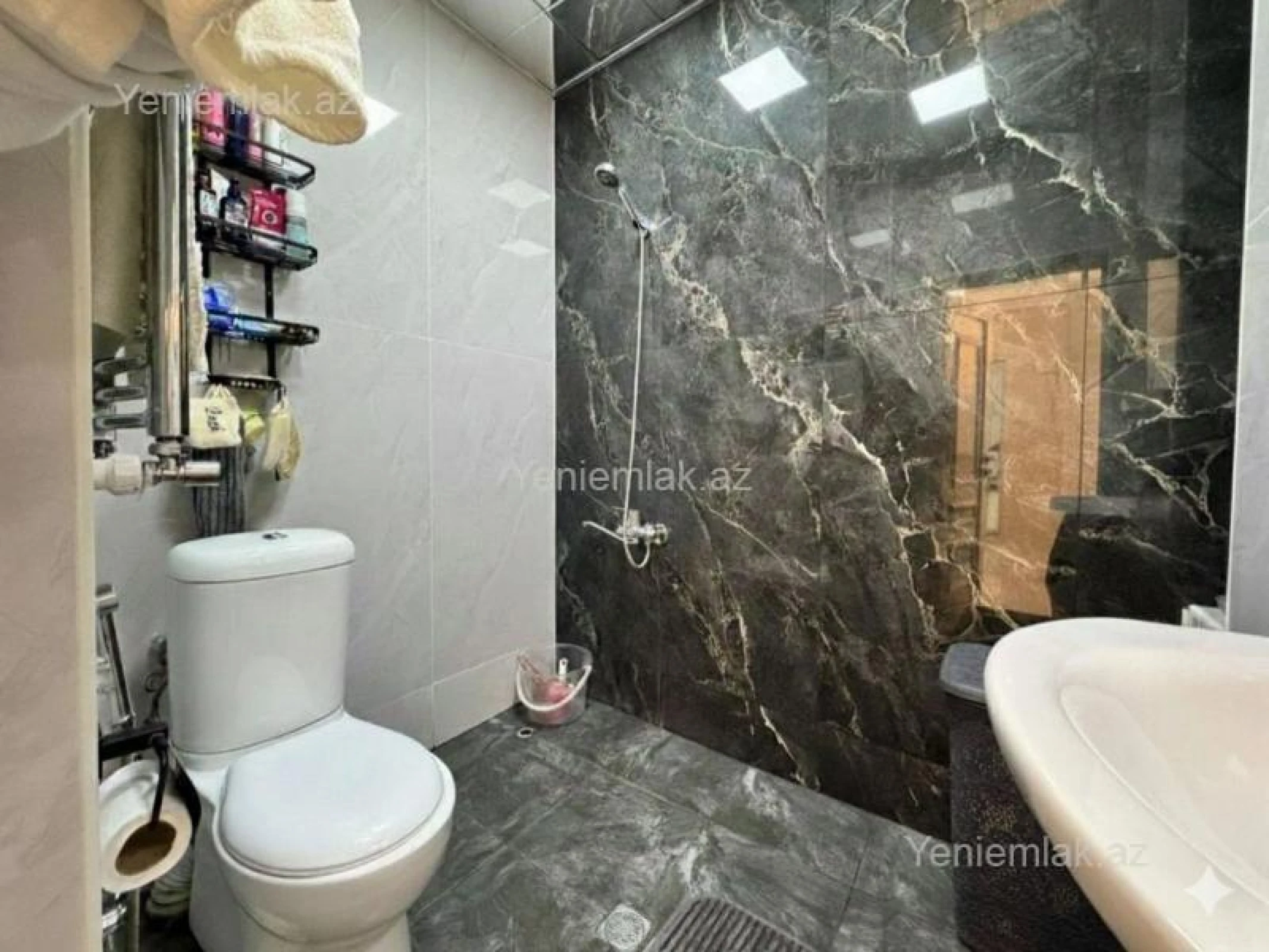 Satılır 2 otaqlı yeni tikili 70 m²