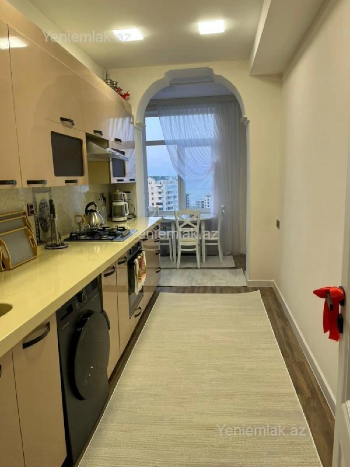 Satılır 2 otaqlı yeni tikili 70 m²