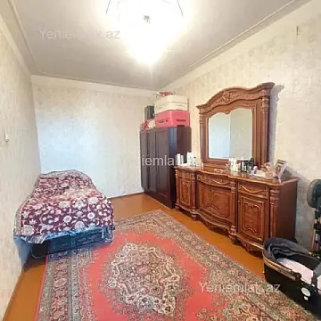 Satılır 4 otaqlı köhnə tikili 90 m²