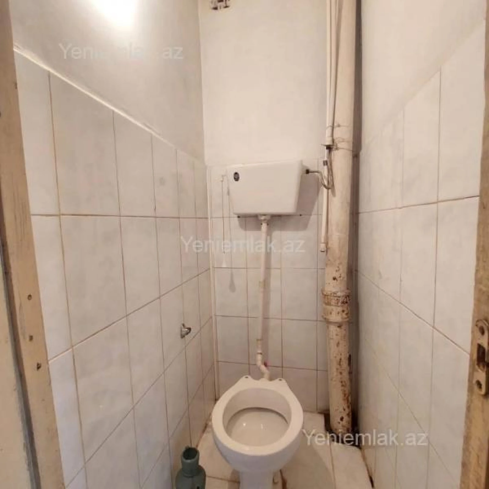 Satılır 4 otaqlı köhnə tikili 90 m²