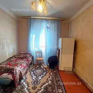 Satılır 4 otaqlı köhnə tikili 90 m²