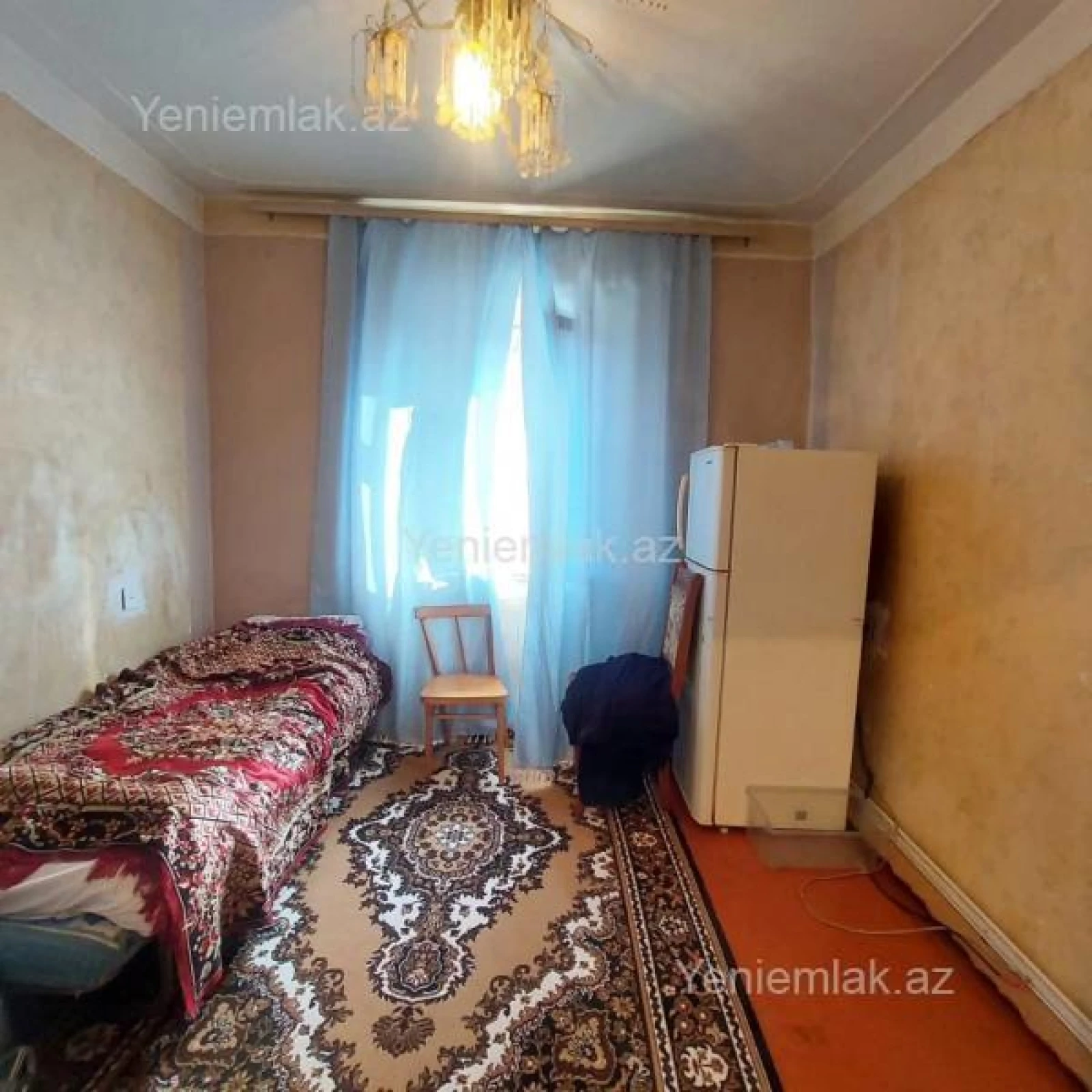 Satılır 4 otaqlı köhnə tikili 90 m²