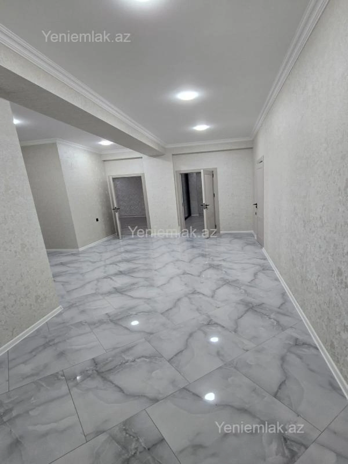 Satılır 3 otaqlı yeni tikili 135 m²