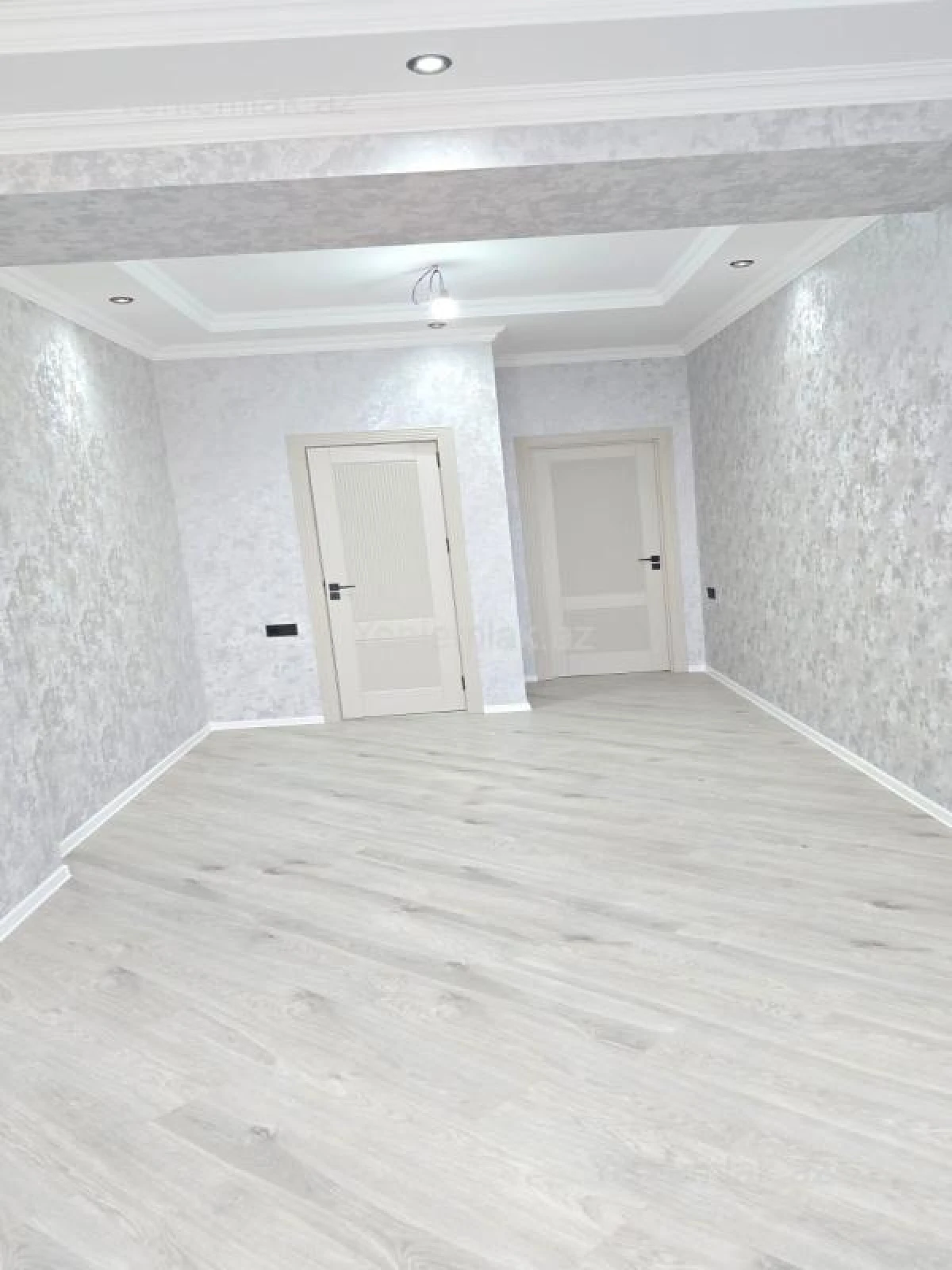 Satılır 3 otaqlı yeni tikili 135 m²