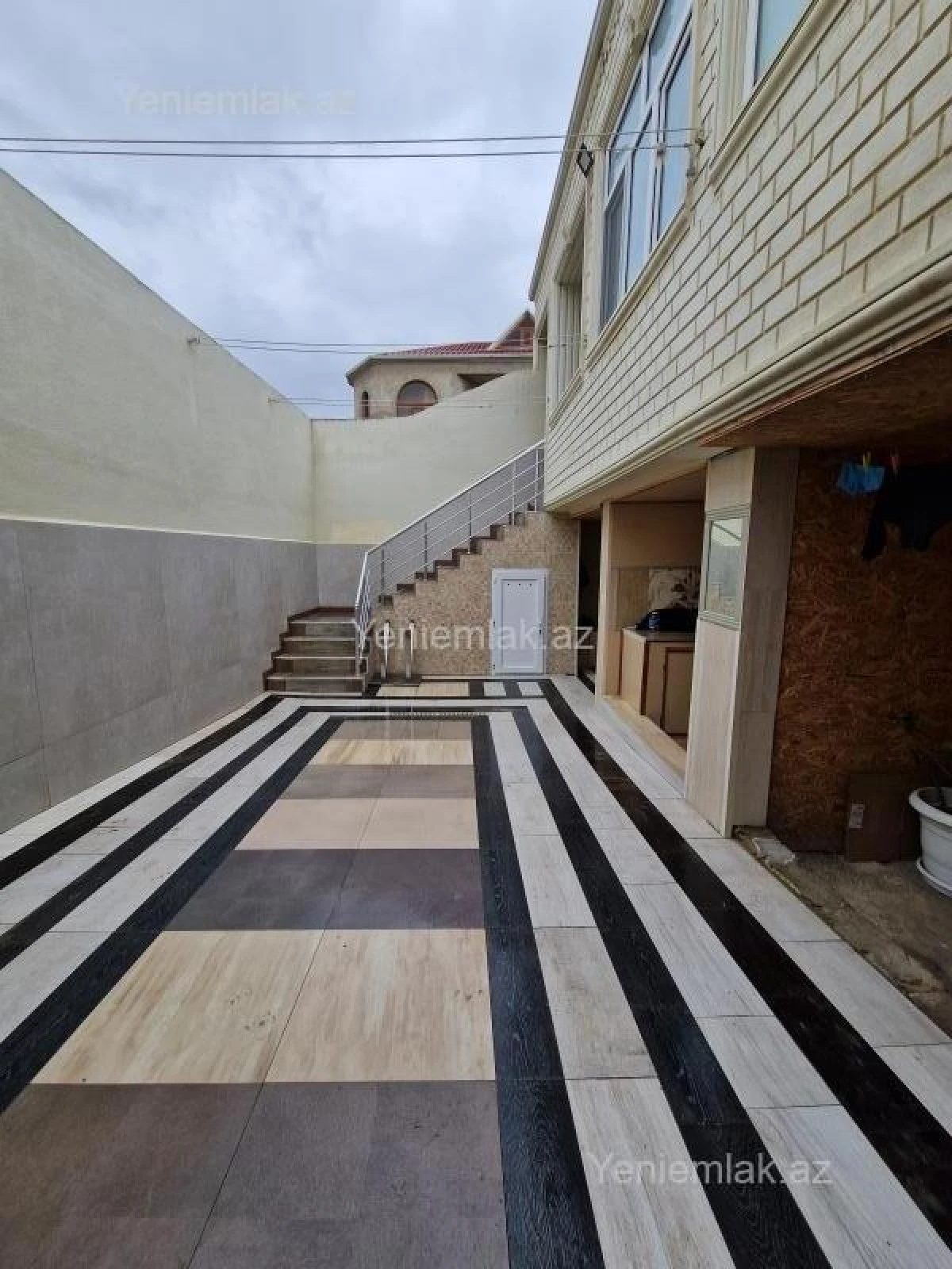 Satılır 7 otaqlı həyət evi 170 m²