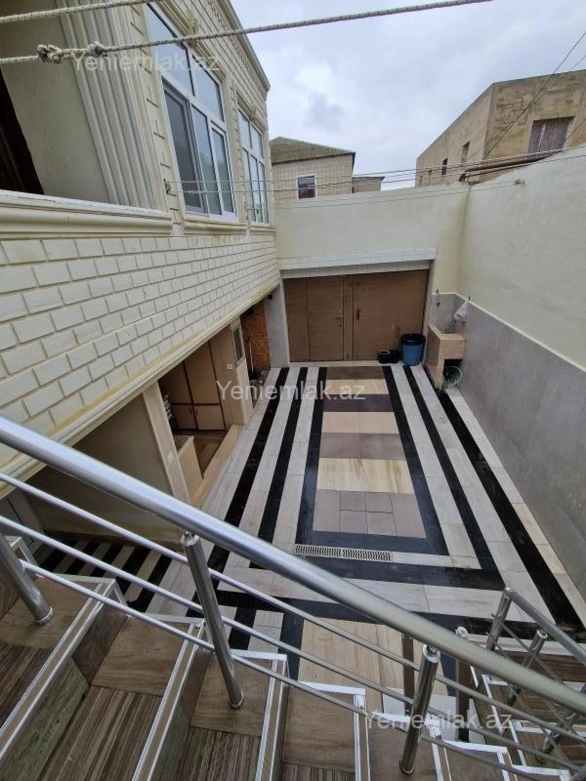 Satılır 7 otaqlı həyət evi 170 m²