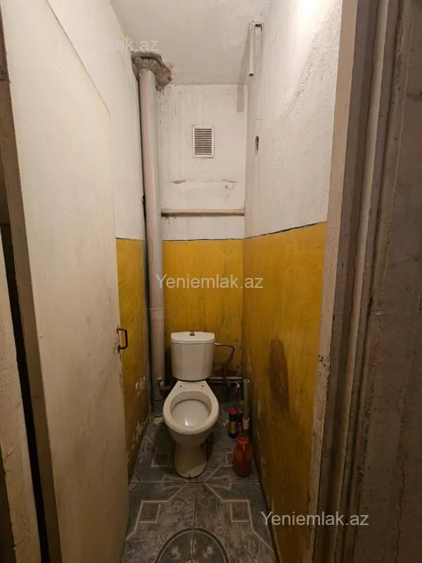 Satılır 2 otaqlı köhnə tikili 56 m²