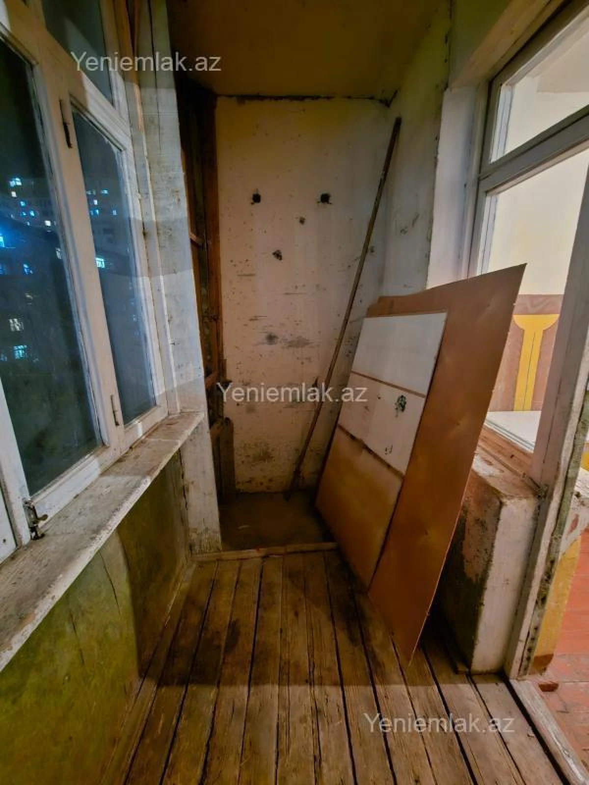 Satılır 2 otaqlı köhnə tikili 56 m²