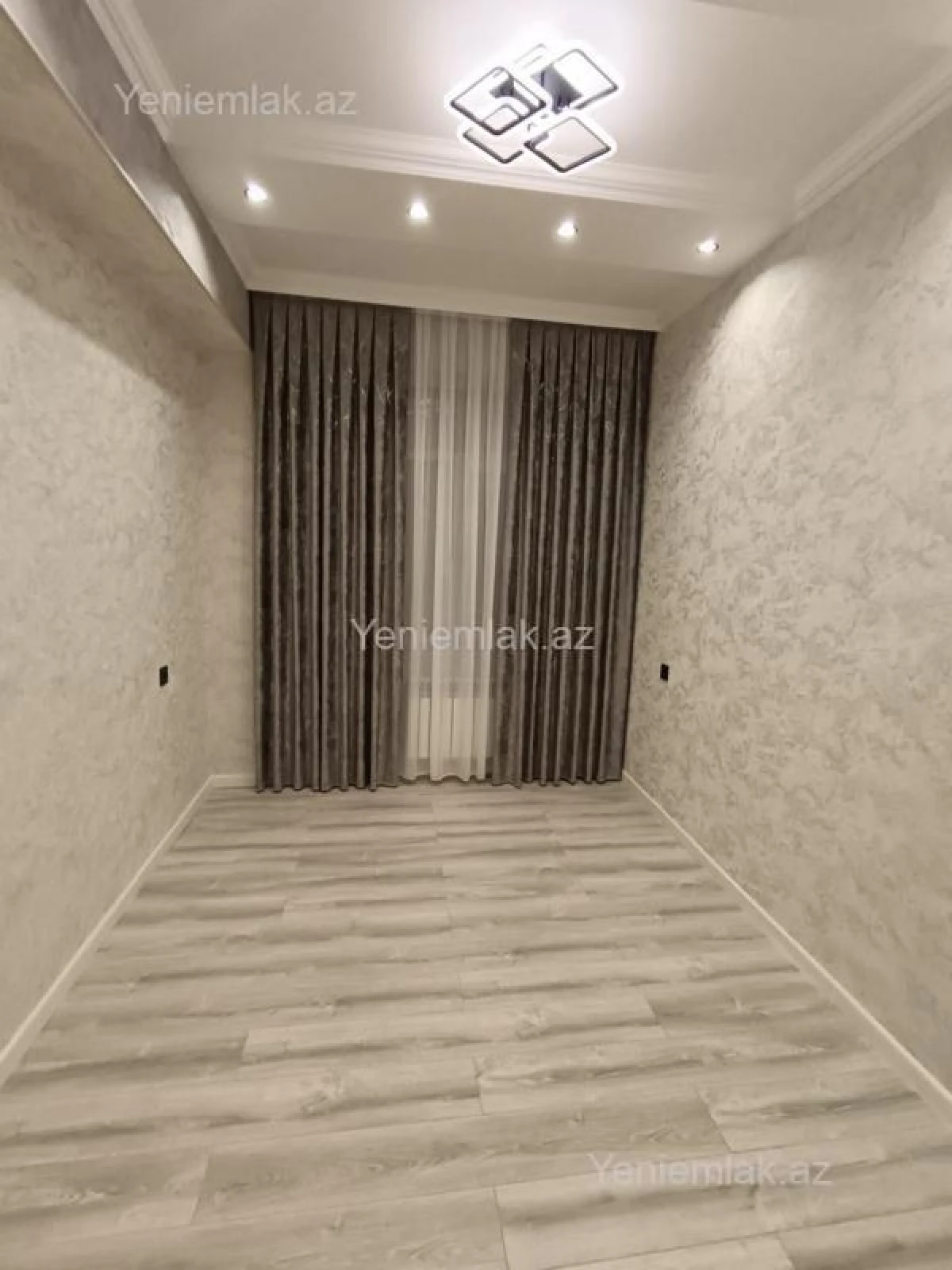 Satılır 2 otaqlı yeni tikili 96 m²