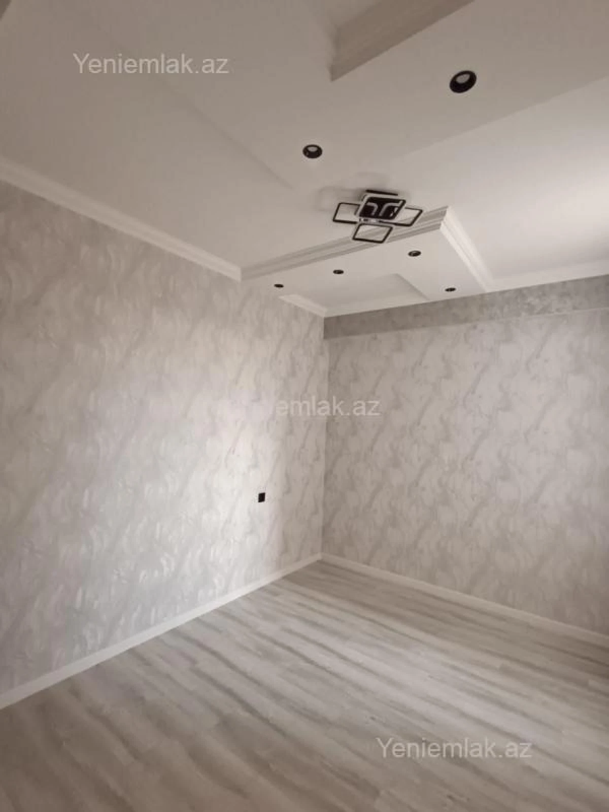 Satılır 2 otaqlı yeni tikili 96 m²