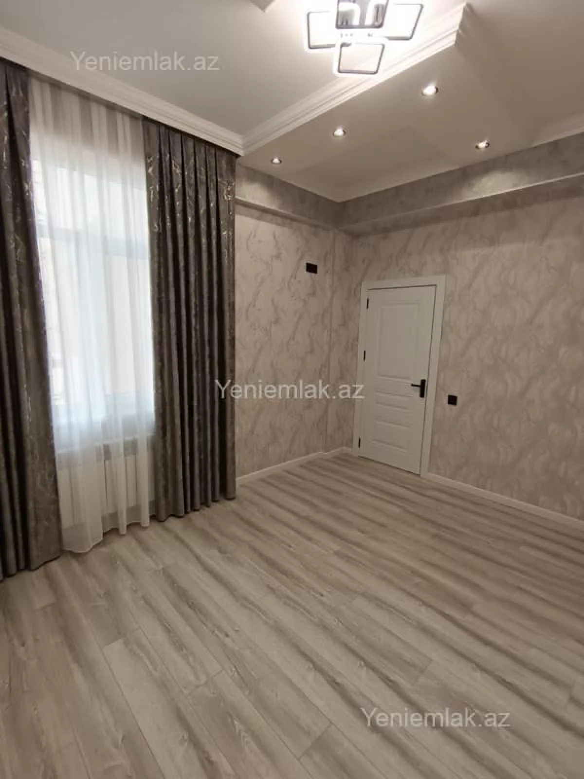 Satılır 2 otaqlı yeni tikili 96 m²