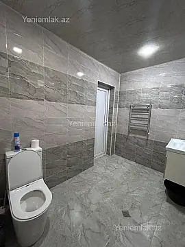 Satılır 4 otaqlı həyət evi 200 m²