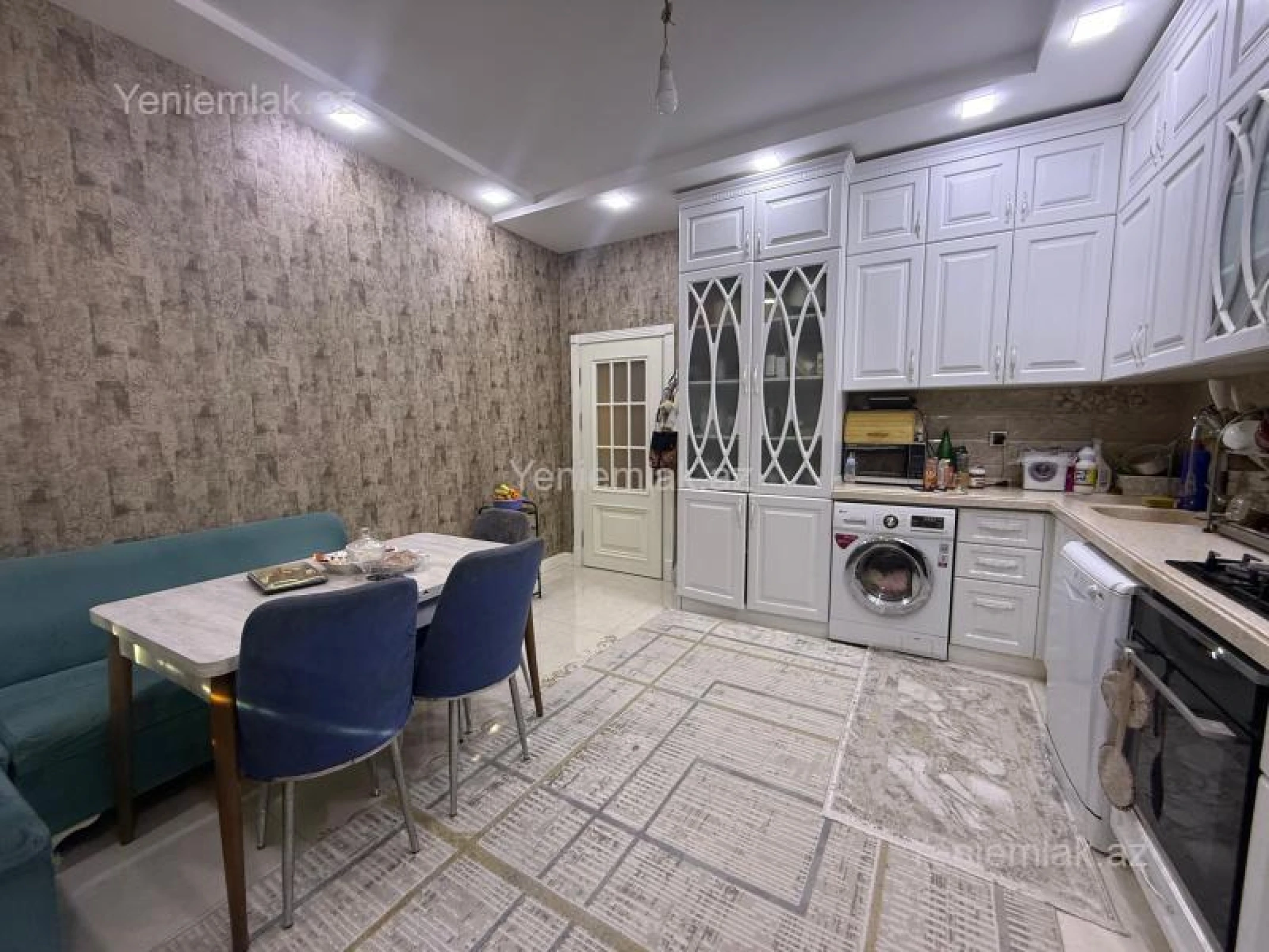 Satılır 4 otaqlı həyət evi 255 m²