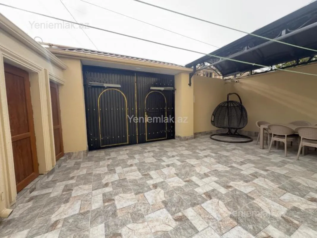 Satılır 4 otaqlı həyət evi 255 m²