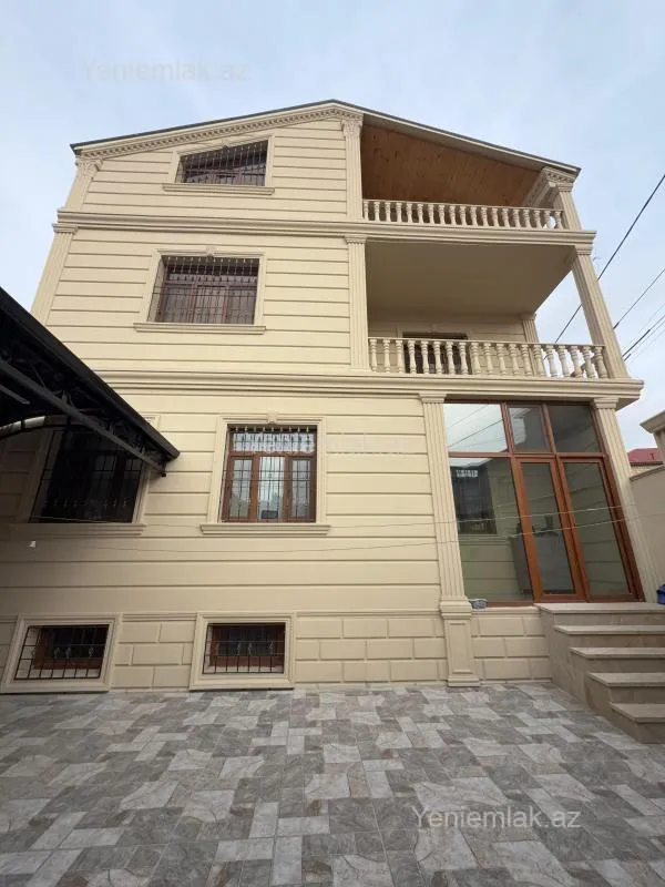 Satılır 4 otaqlı həyət evi 255 m²